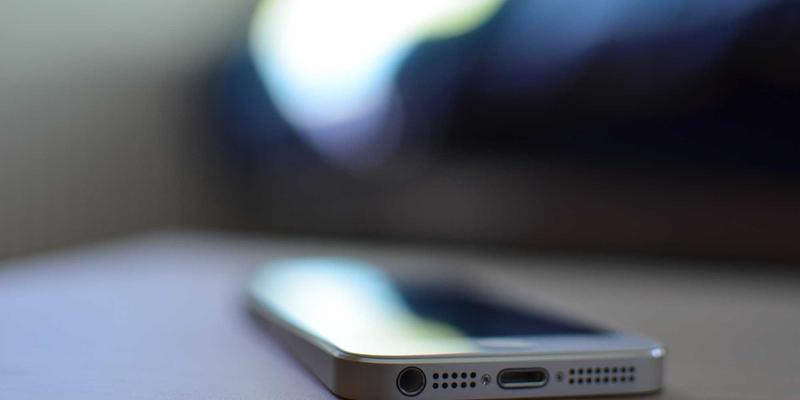 战略规划引领未来：鸿运商务如何通过专业服务筑牢企业合规与风险管理基石